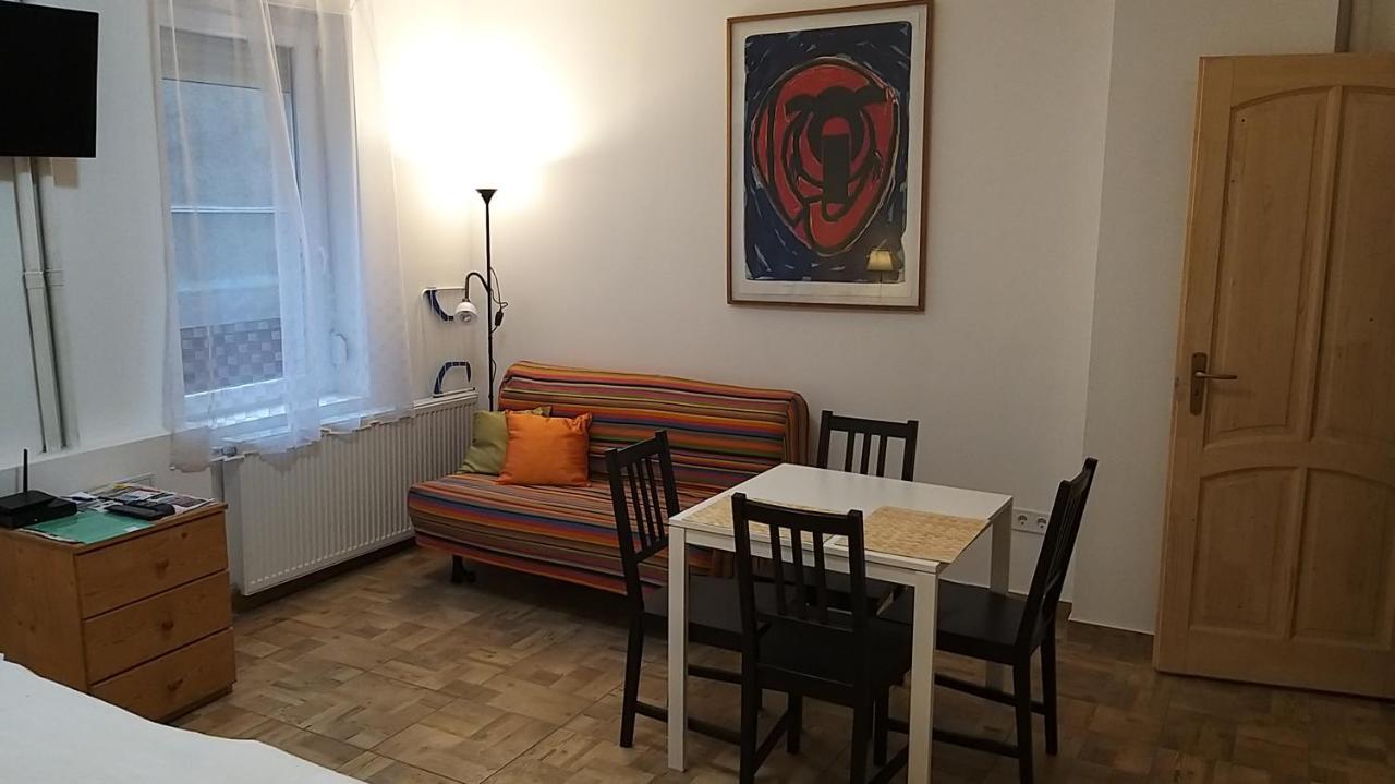 Ó-Újlak Apartman Budapeste Exterior foto